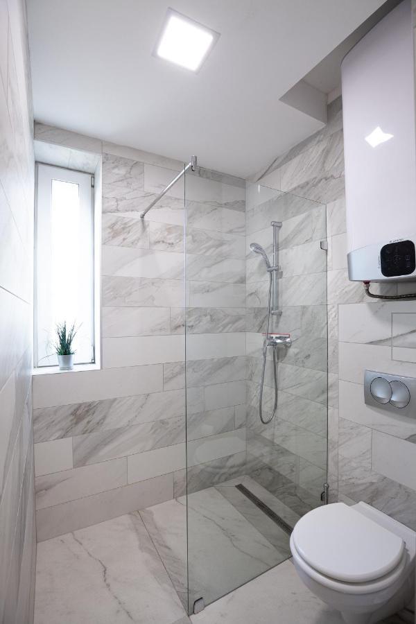 Stellar Downtown Szeged Appartement Buitenkant foto