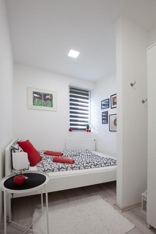 Stellar Downtown Szeged Appartement Buitenkant foto